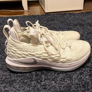 Mens Nike Lebron Basketball Sneakers